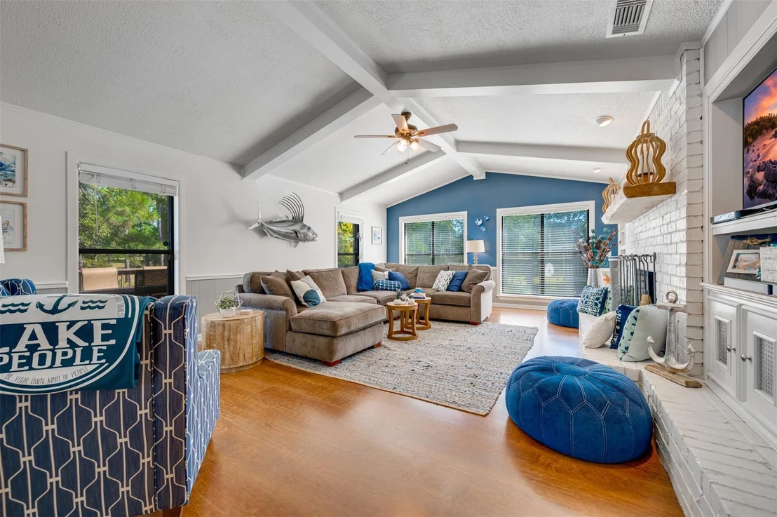 Photo of 536 Wildewood Drive