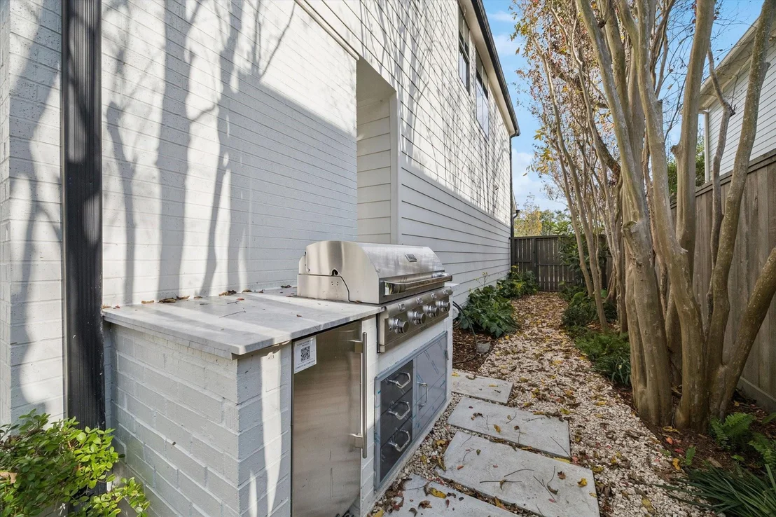 Photo of 4219 Alba Road