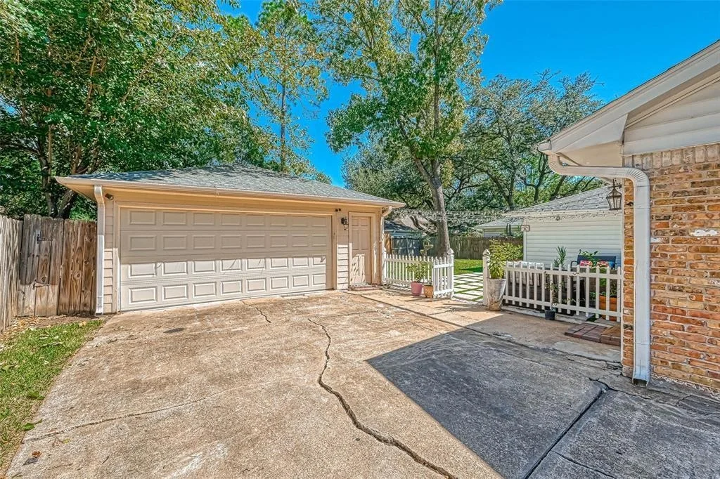 Photo of 12434 Briar Forest Drive