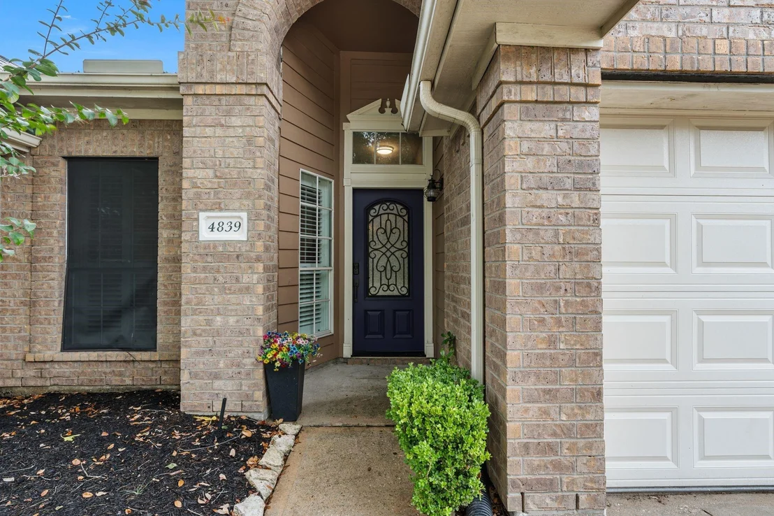 Photo of 4839 Aspen Drive
