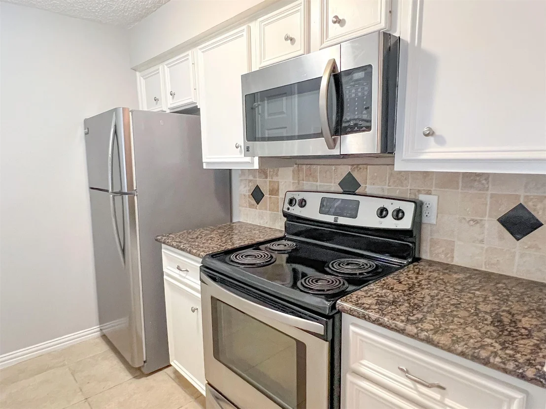 Photo of Unit 21 at 2125 Augusta Drive