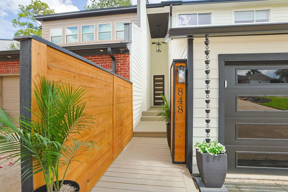 Photo of 848 Lake View Drive