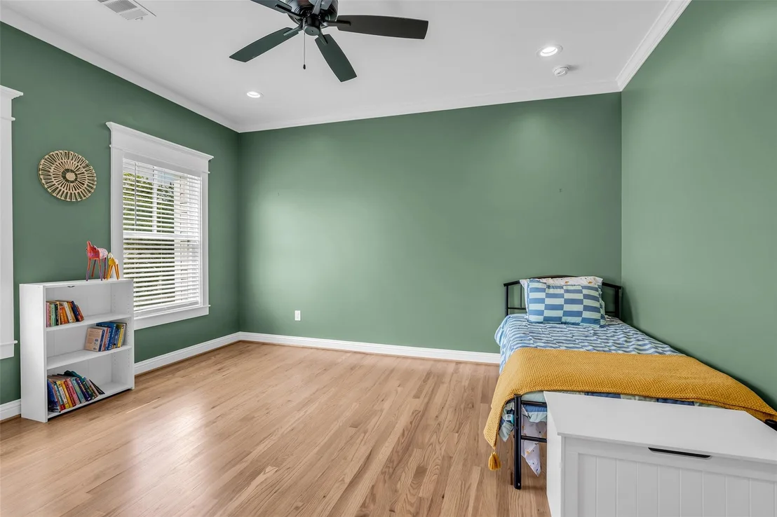 Photo of 800 Walton Street