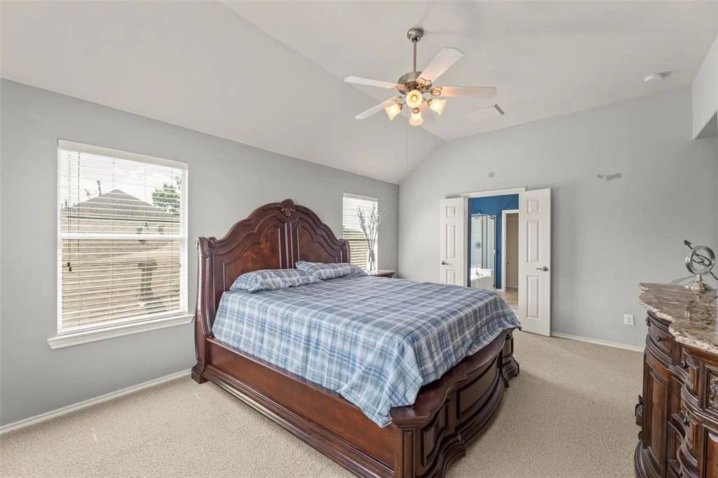 Photo of 24930 Lakecrest Manor Drive