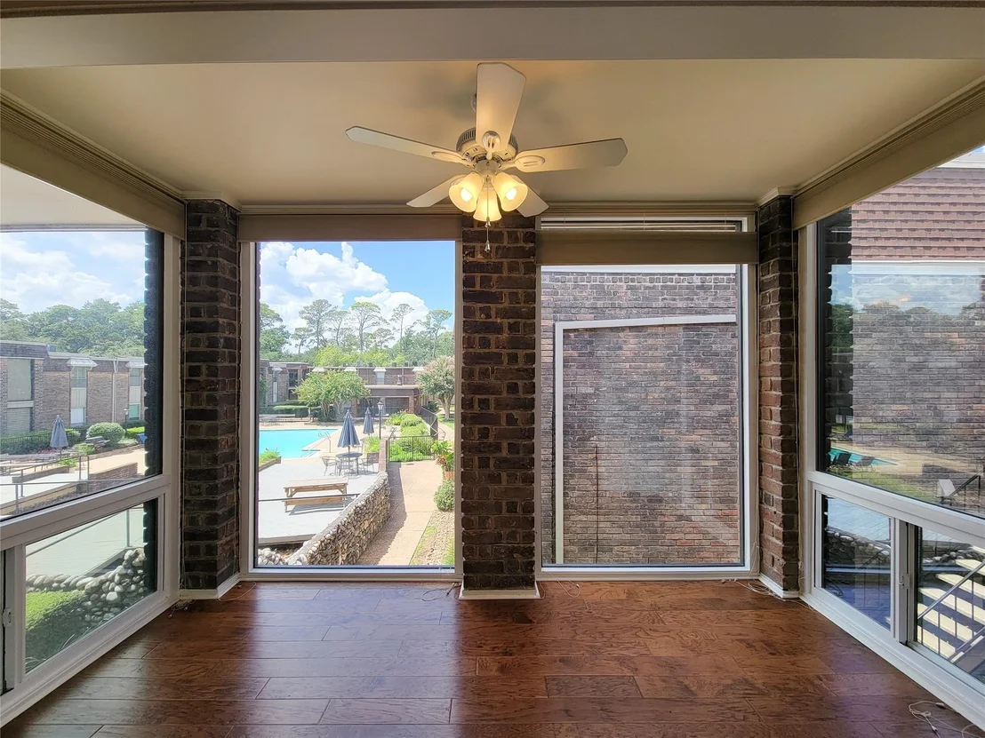 Photo of Unit 111 at 7575 Katy Freeway