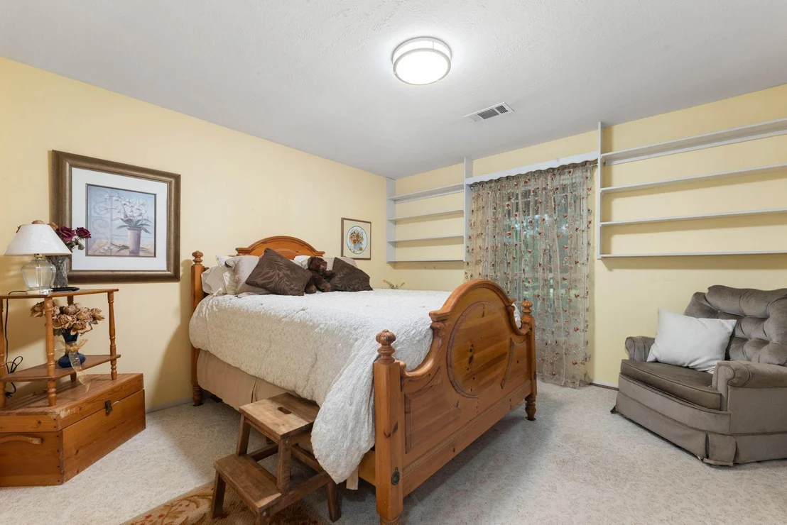 Photo of 301 Beverly Lane