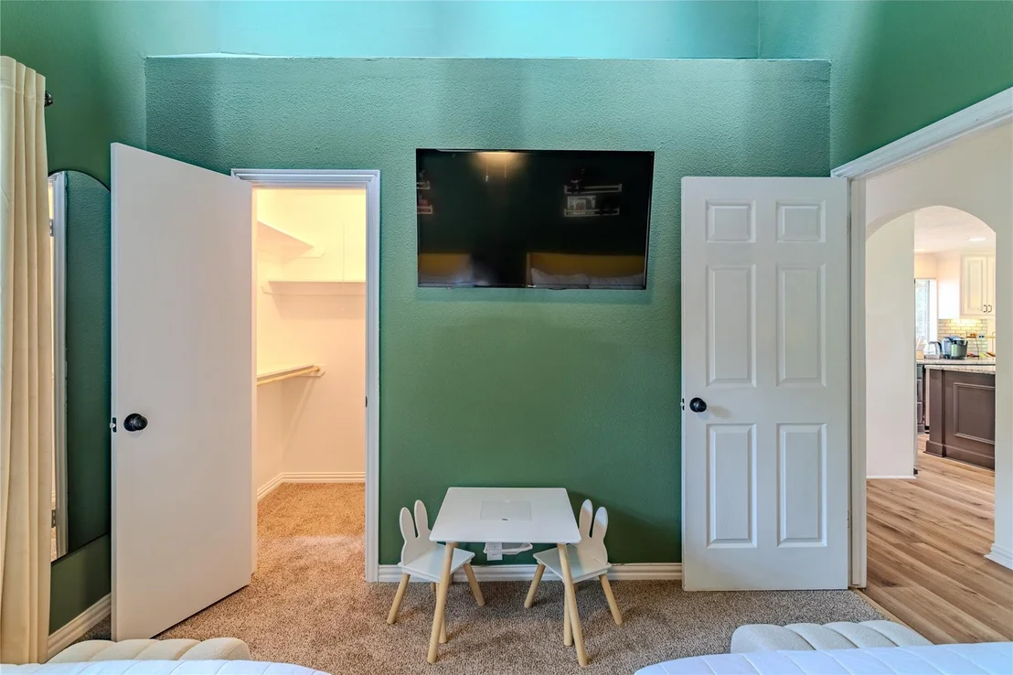 Photo of 129 Springs Edge Drive