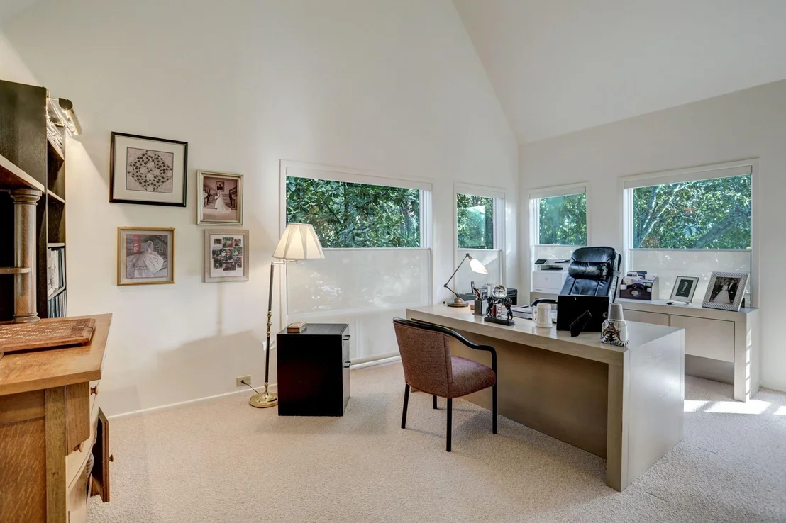 Photo of 2003 Arrowwood Circle N