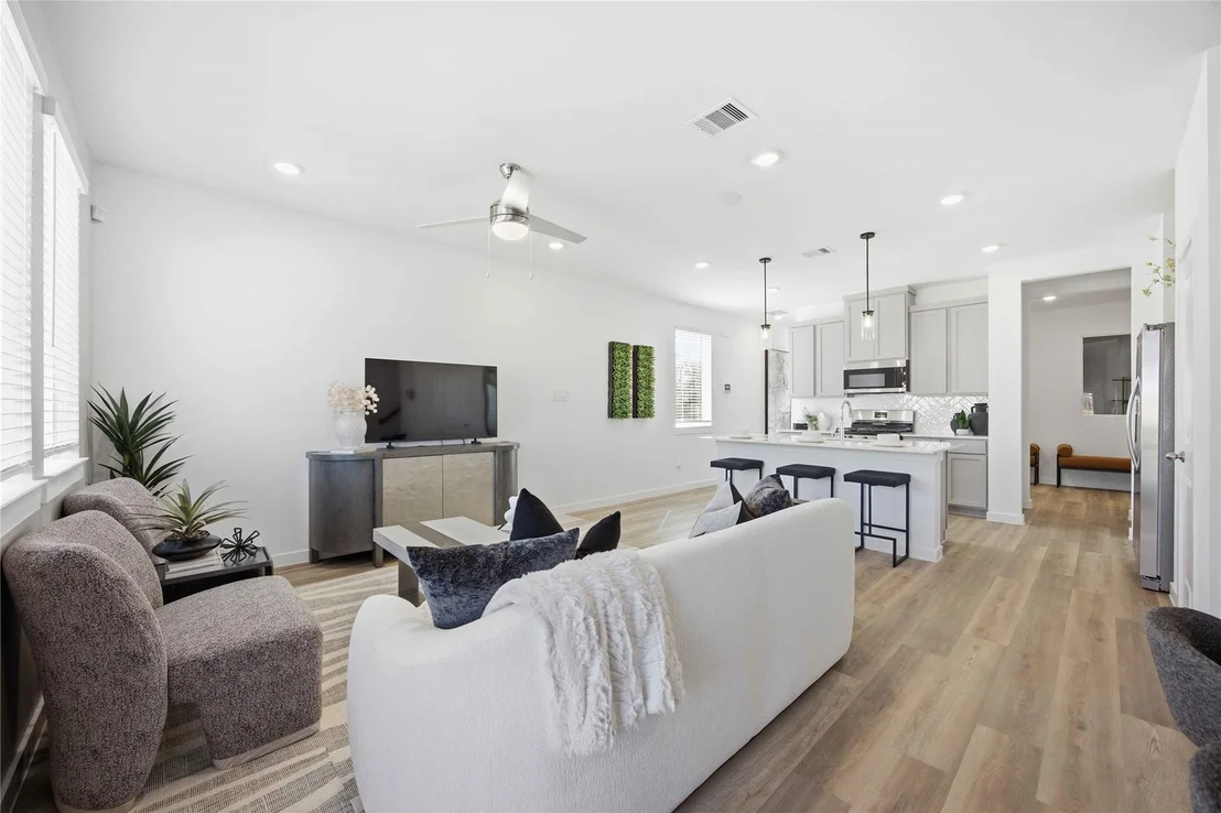 Photo of 7822 Rose Stem Drive