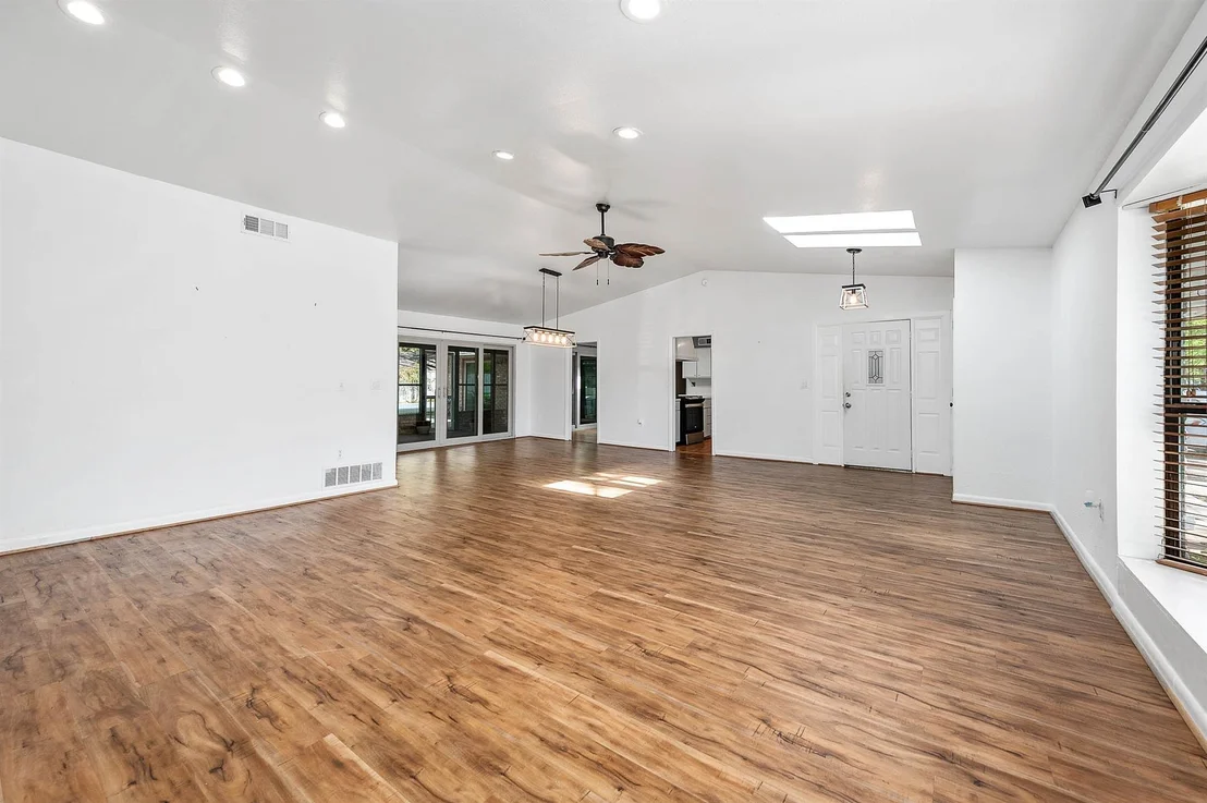 Photo of 1411 Richvale Lane