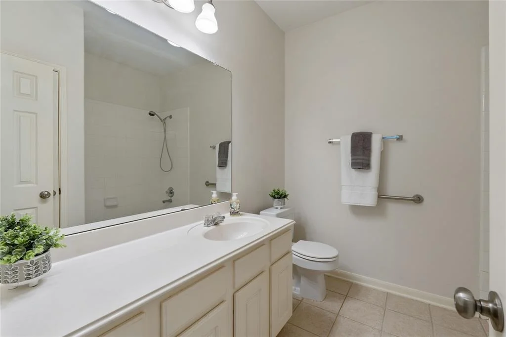 Photo of 20918 Clovermeadow