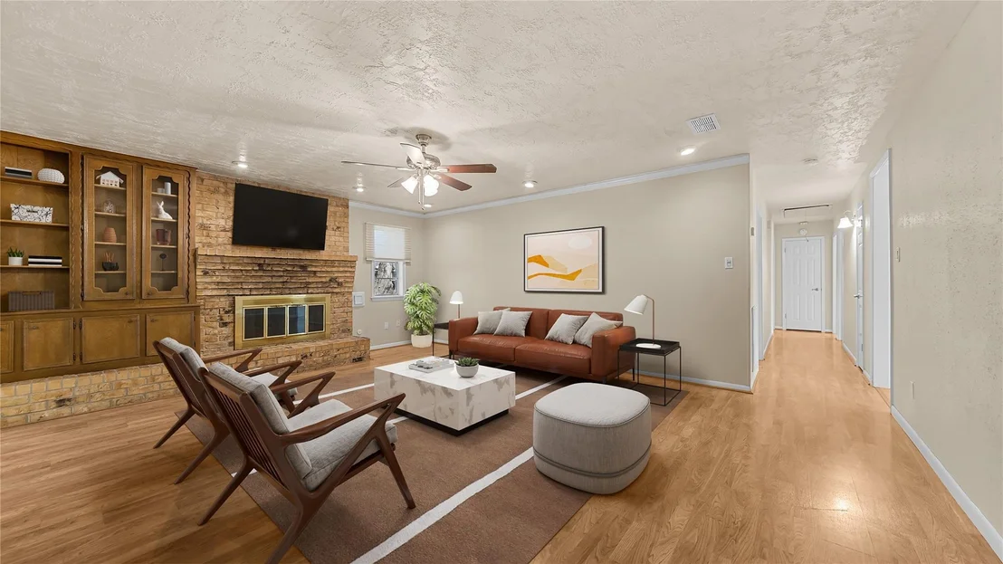 Photo of 1711 Woodhue Drive