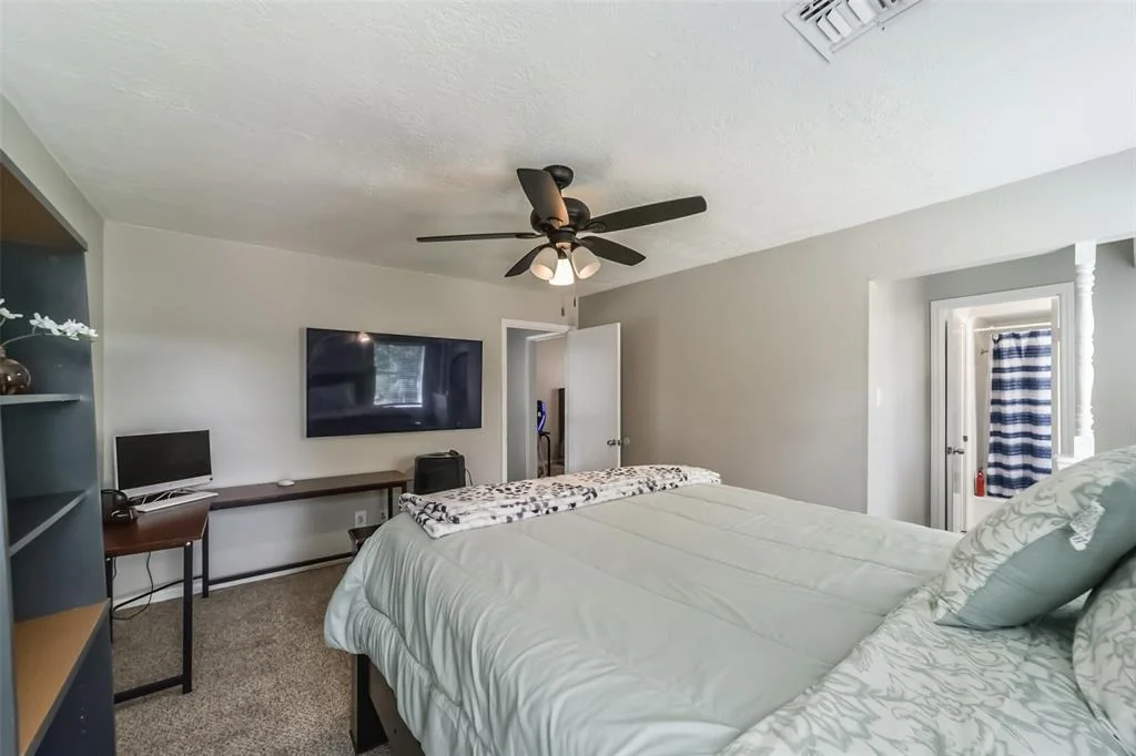 Photo of 11814 Gardenglen Drive