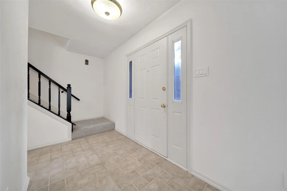 Photo of 34 Village Knoll Place