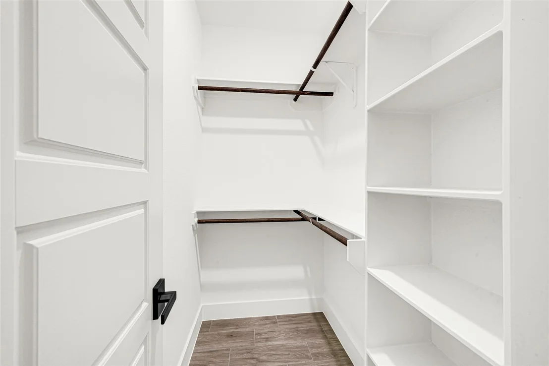 Photo of 16939 Balmoral