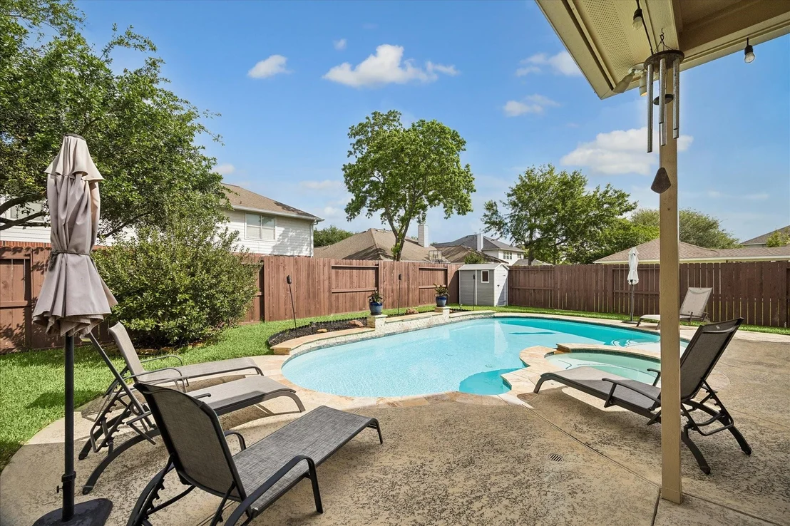 Photo of 9122 Memorial Valley Drive