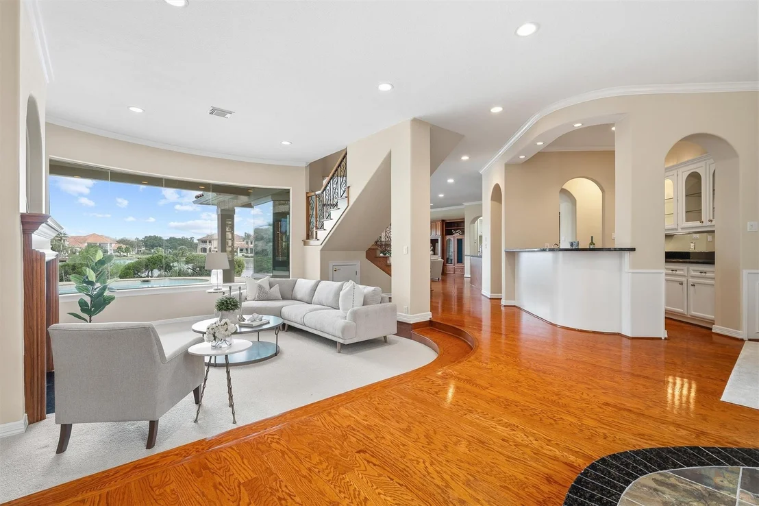 Photo of 19006 Windsor Lakes Drive