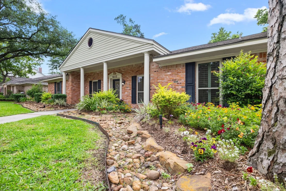 Photo of 6115 Bermuda Dunes Drive