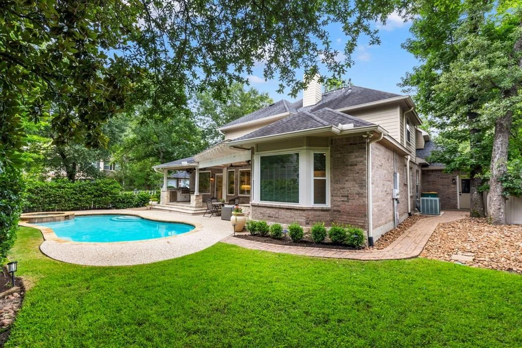 Photo of 55 N Altwood Circle