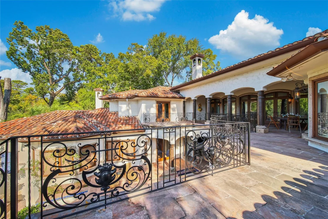 Photo of 1221 Archley Drive
