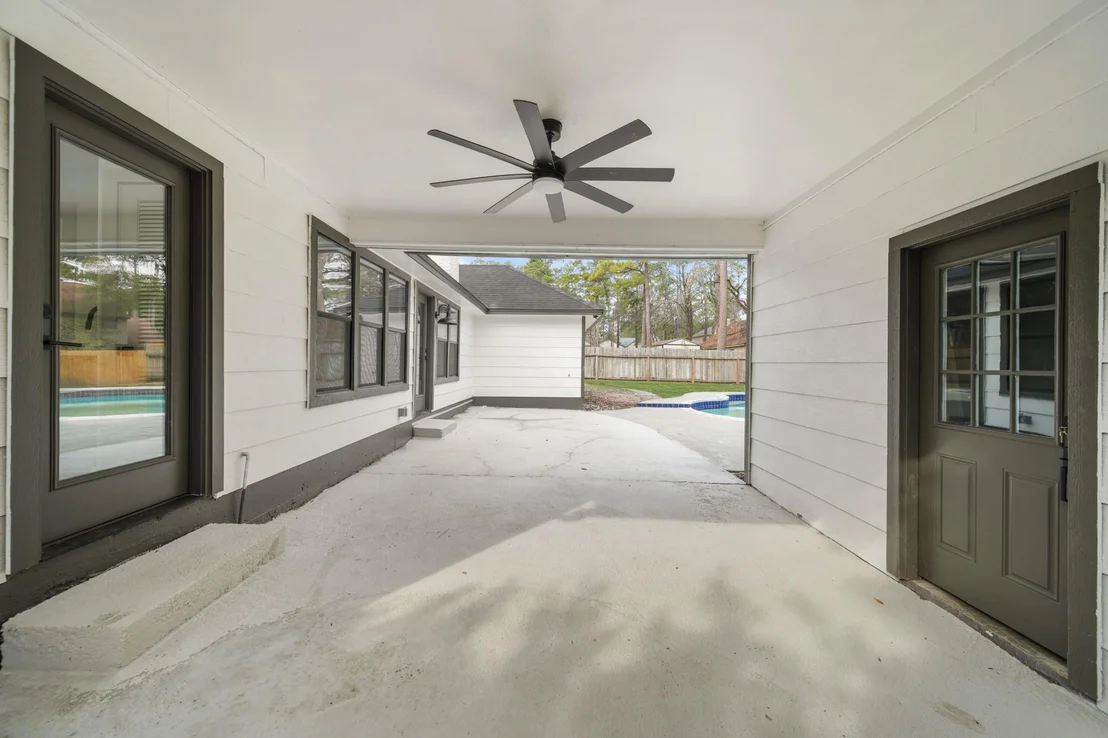 Photo of 6102 Knollview Drive