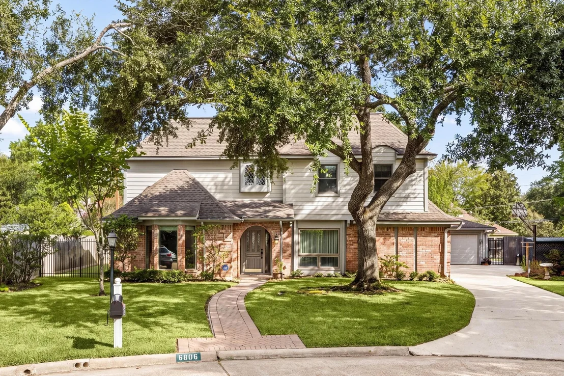 Photo of 6806 Billingham Court