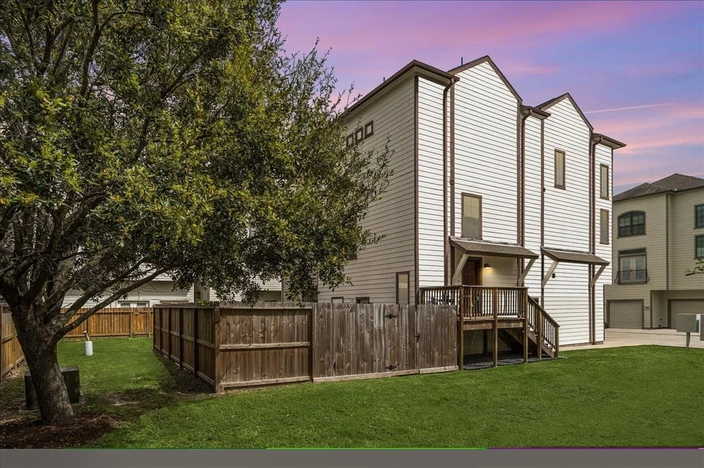 Photo of 3207 Garden Oaks View