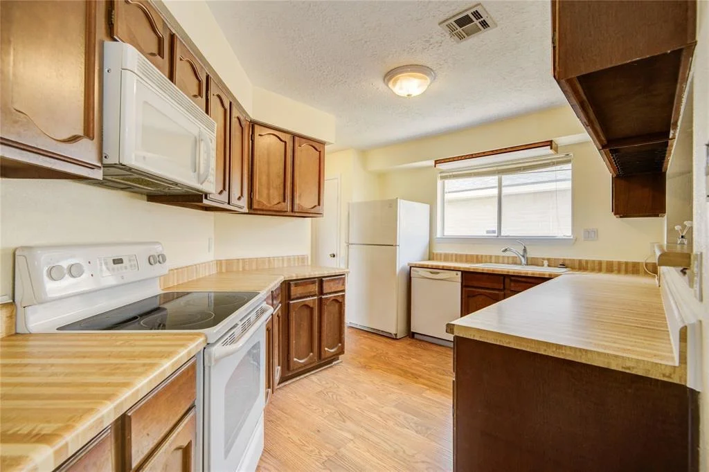 Photo of 9831 Shell Rock Road