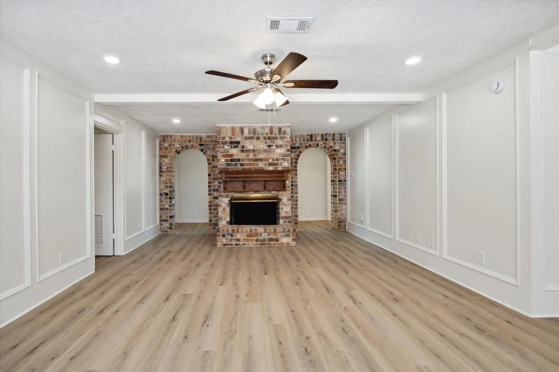 Photo of 25402 Lynbriar Lane