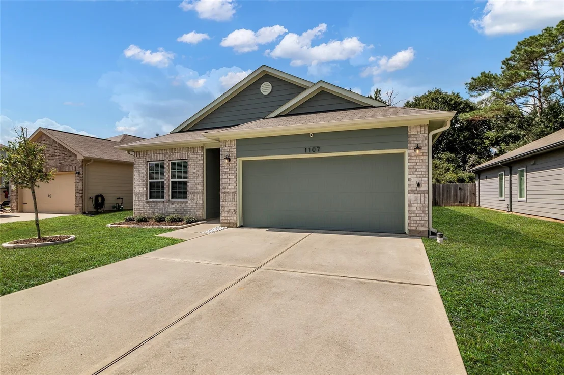 Photo of 1107 Grand Junction Drive