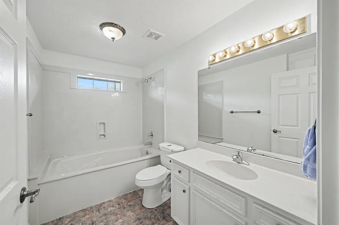 Photo of 20 Shallow Springs