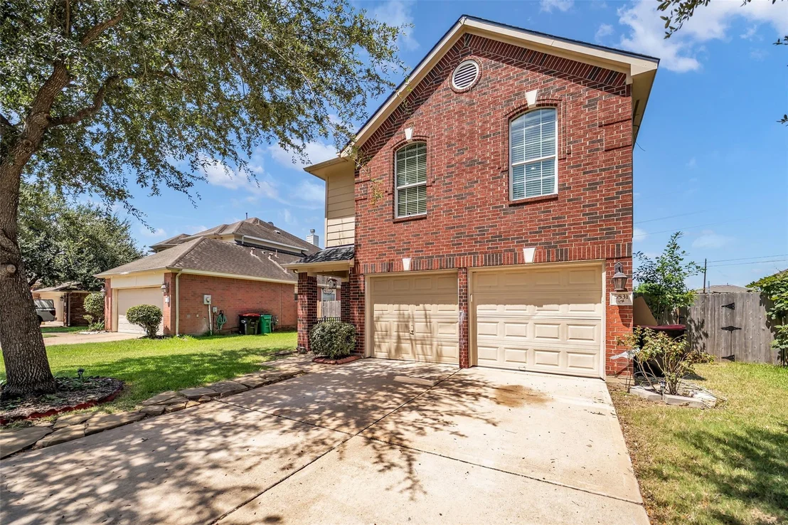 Photo of 5531 Dapplewood Lane