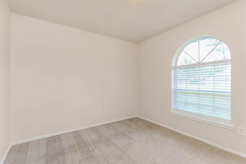Photo of 5506 Lynngate Drive