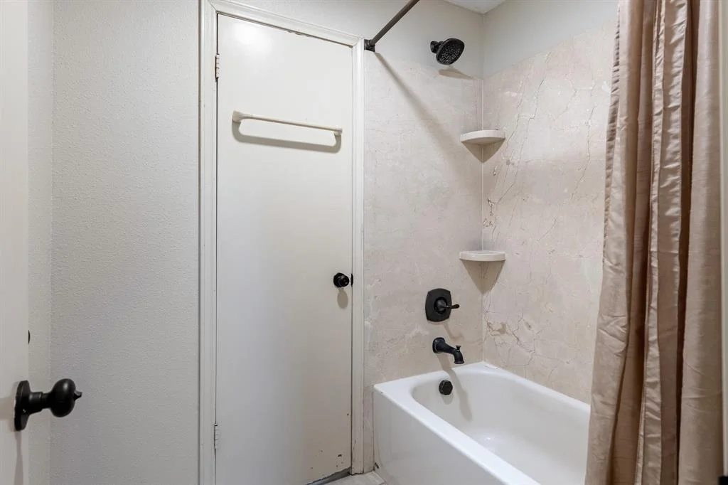 Photo of 4205 Wade Road