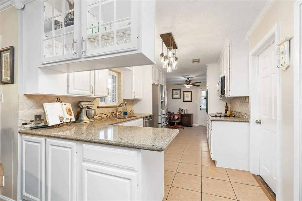 Photo of 1615 Shadow Bend Drive