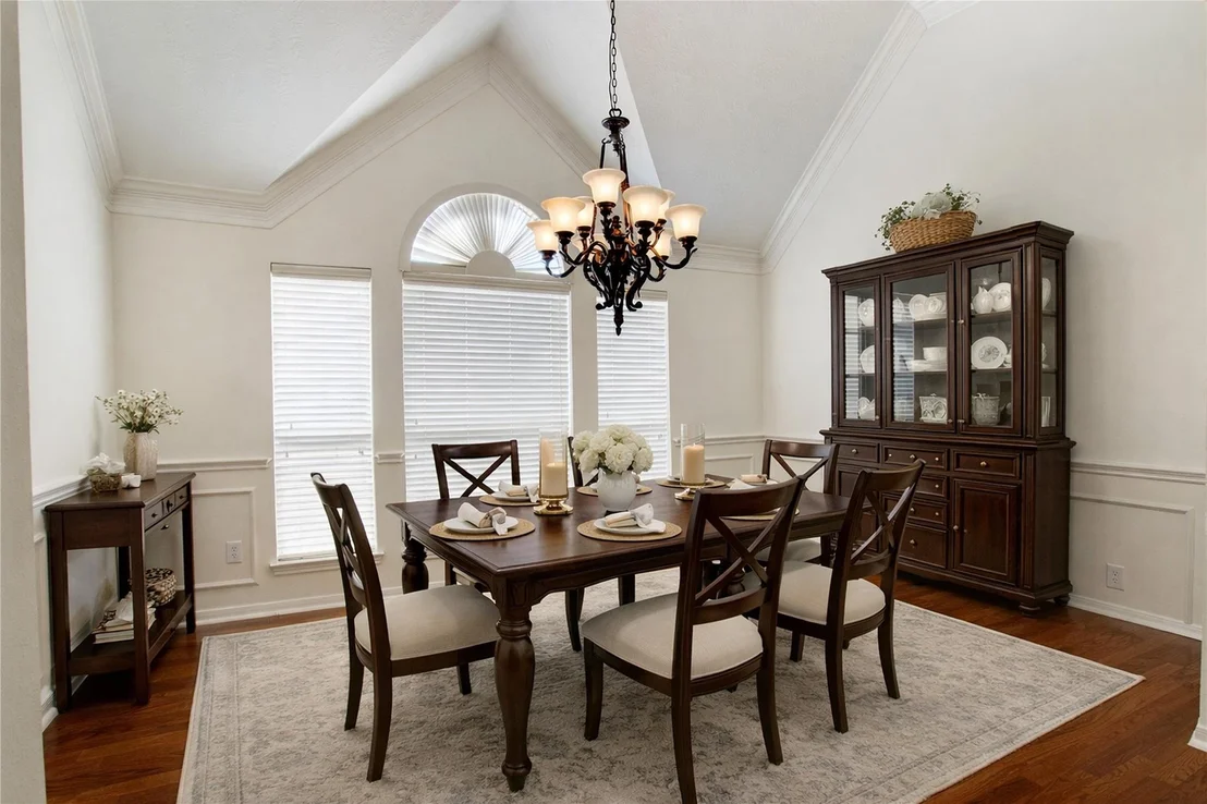 Photo of 3327 River Bend Drive