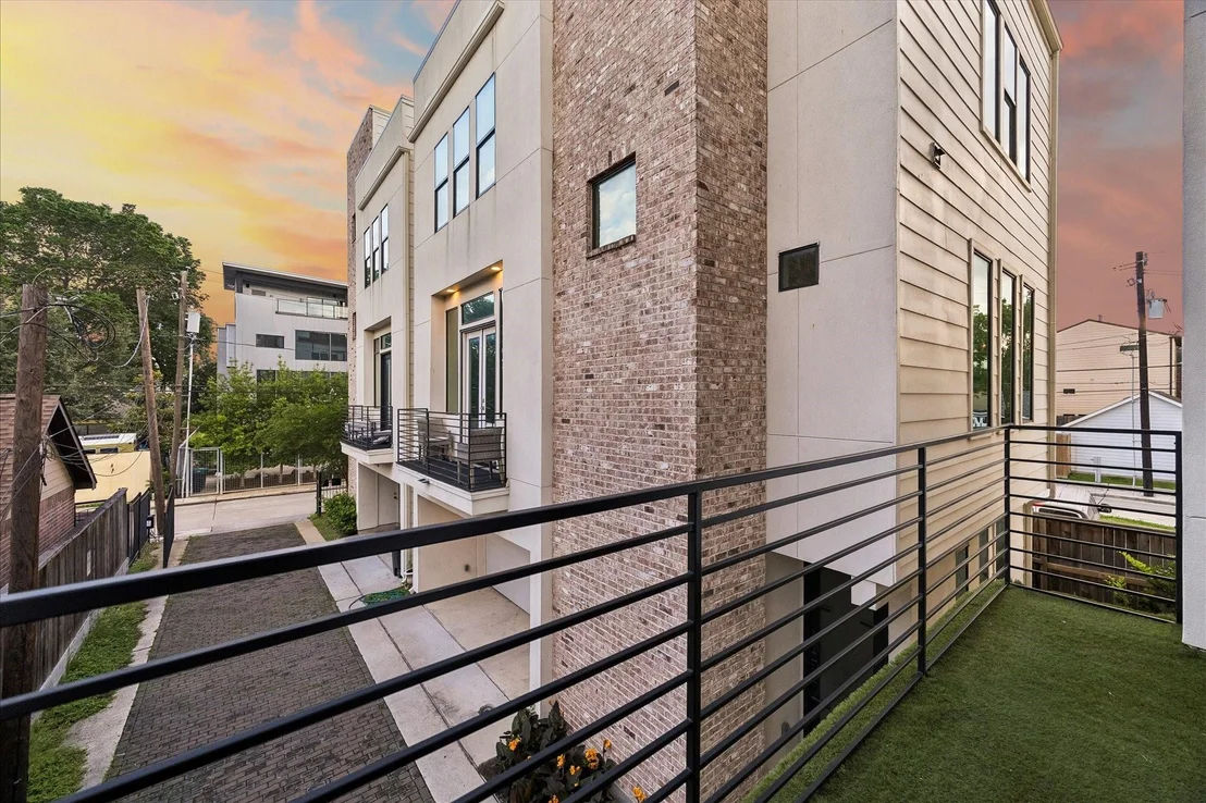 Photo of 1012 Robin Street