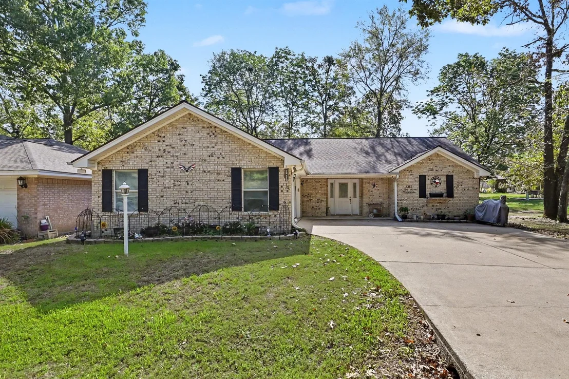 Photo of 281 Broadmoor Drive