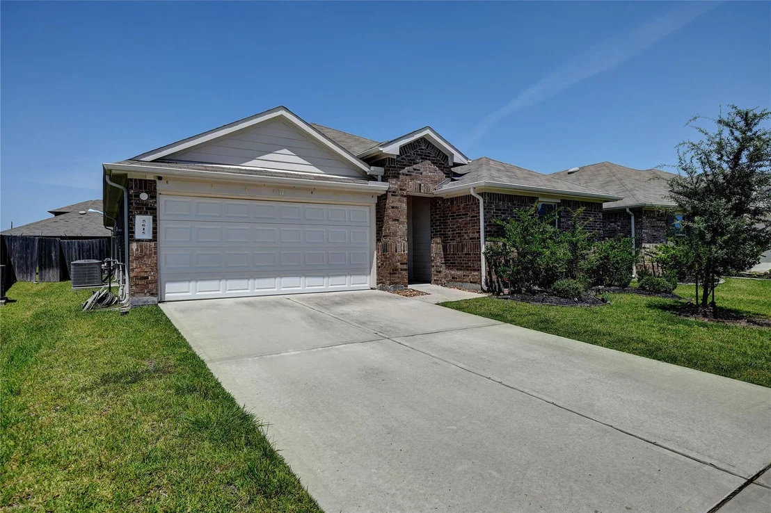 Photo of 5615 Tindarey Bluff Trail