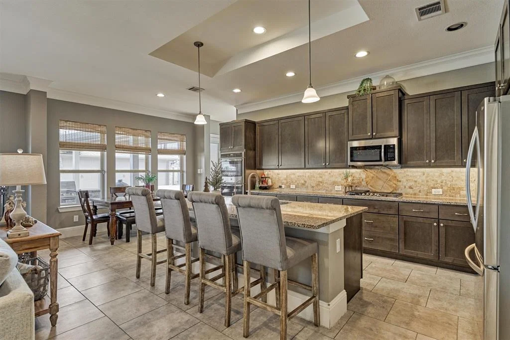 Photo of 40694 Damuth Drive