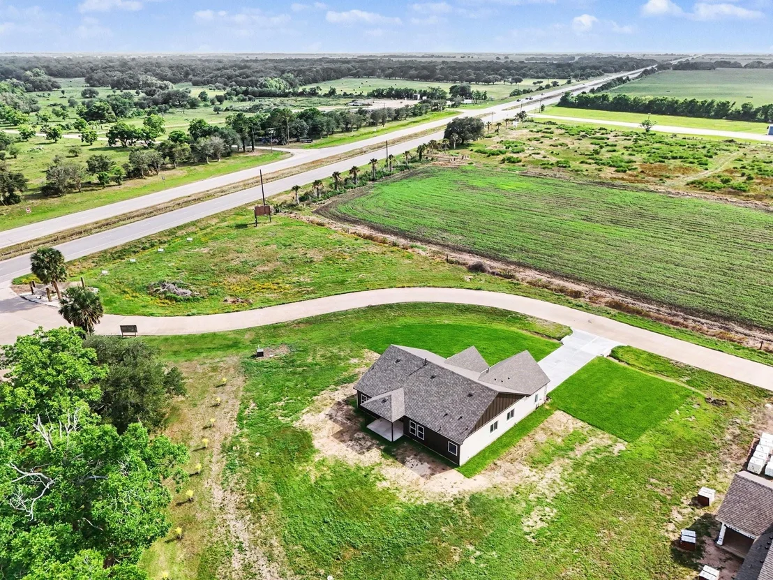 Photo of 6 Cattle Dr