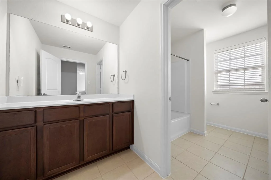Photo of 1207 Diamond Drape Drive