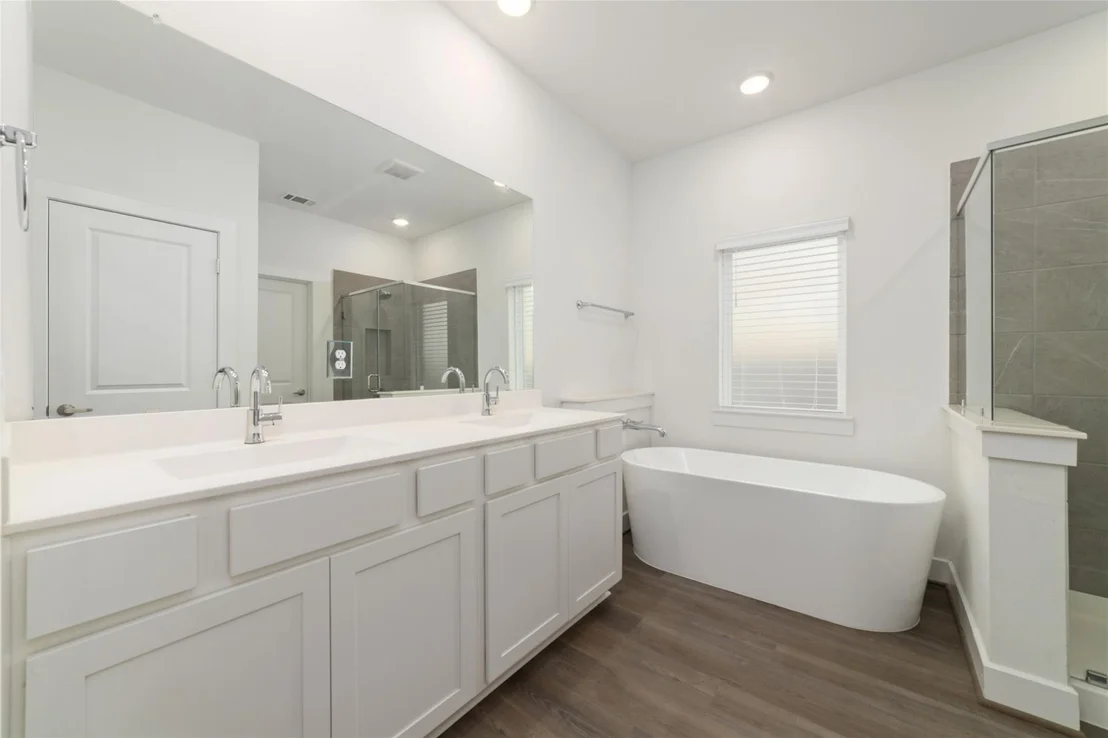 Photo of 919 Golden Willow Lane