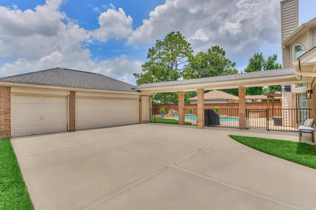 Photo of 24811 Giltspur Way