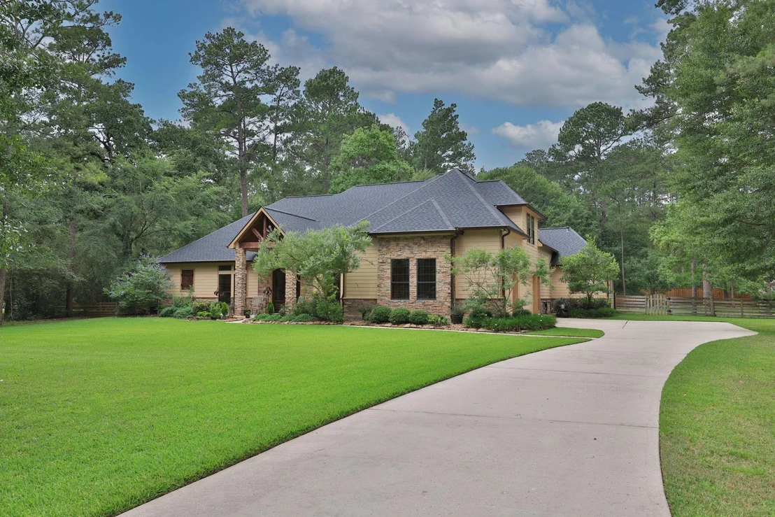Photo of 15026 Timbershade Crossing