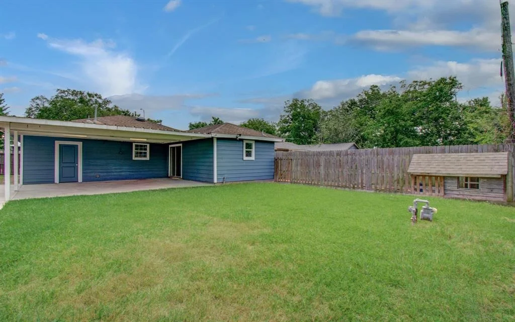 Photo of 2020 Vince Street