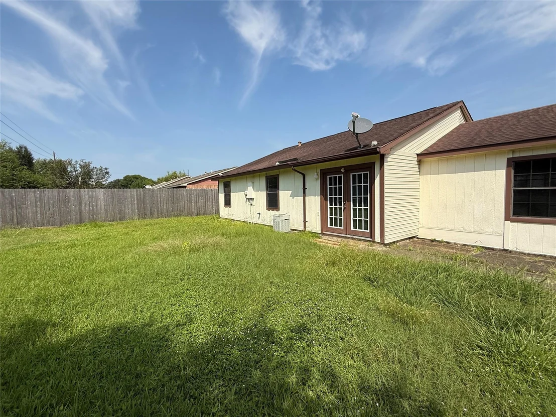 Photo of 24303 Four Sixes Lane