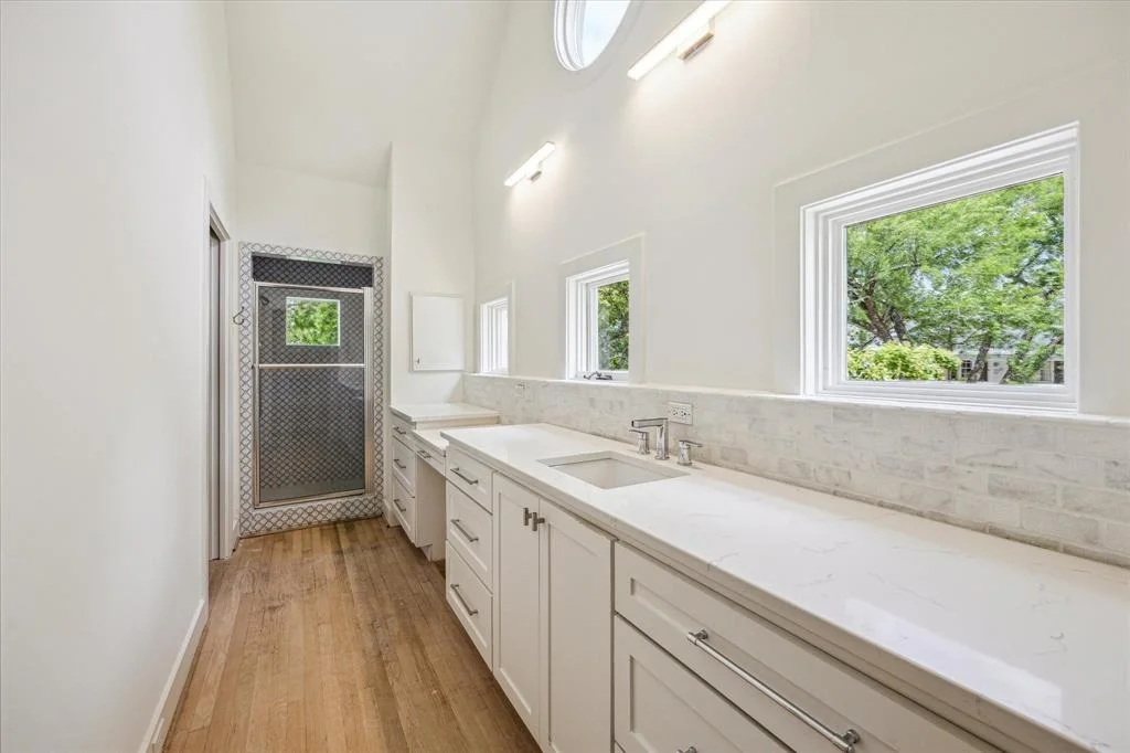 Photo of 3643 Overbrook Lane