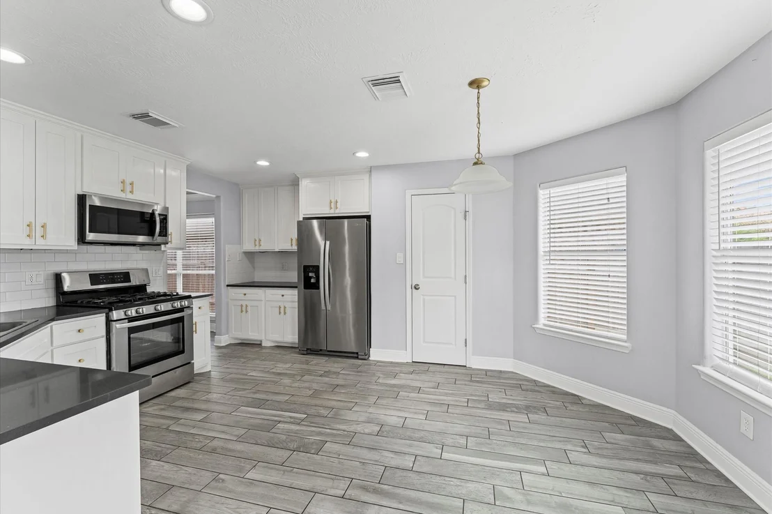 Photo of 6218 Knollwood Trail