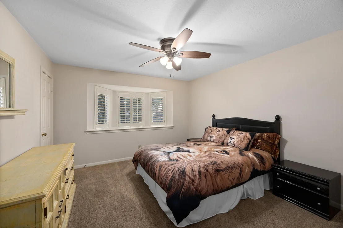 Photo of 8807 Chelmsford Lane